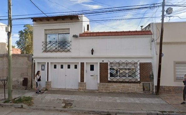 Chacabuco 1653-Casa de 3 dormitorios en VENTA