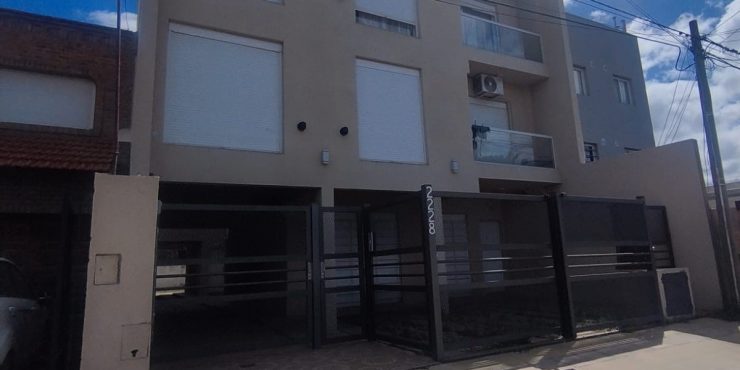 Departamento de 1 dormitorio en VENTA-Witcomb 2200